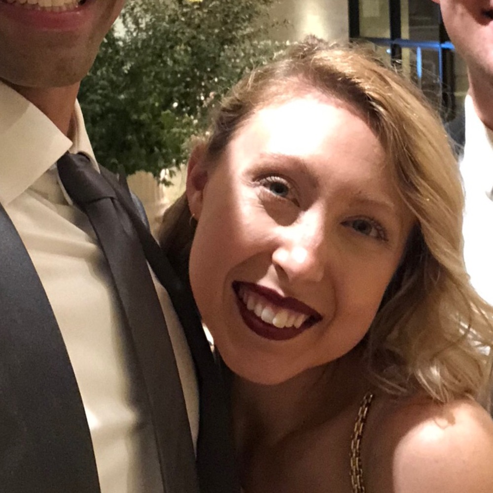 Meet your Posher, Cassia elizabeth